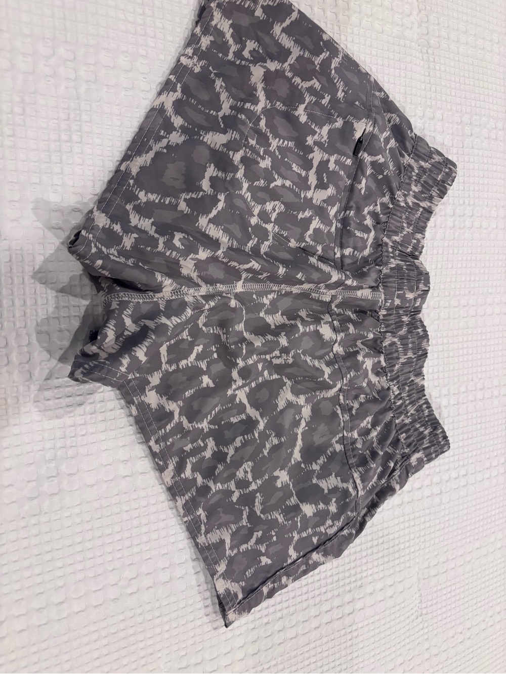 Vuori Shorts - Picture 5 of 5